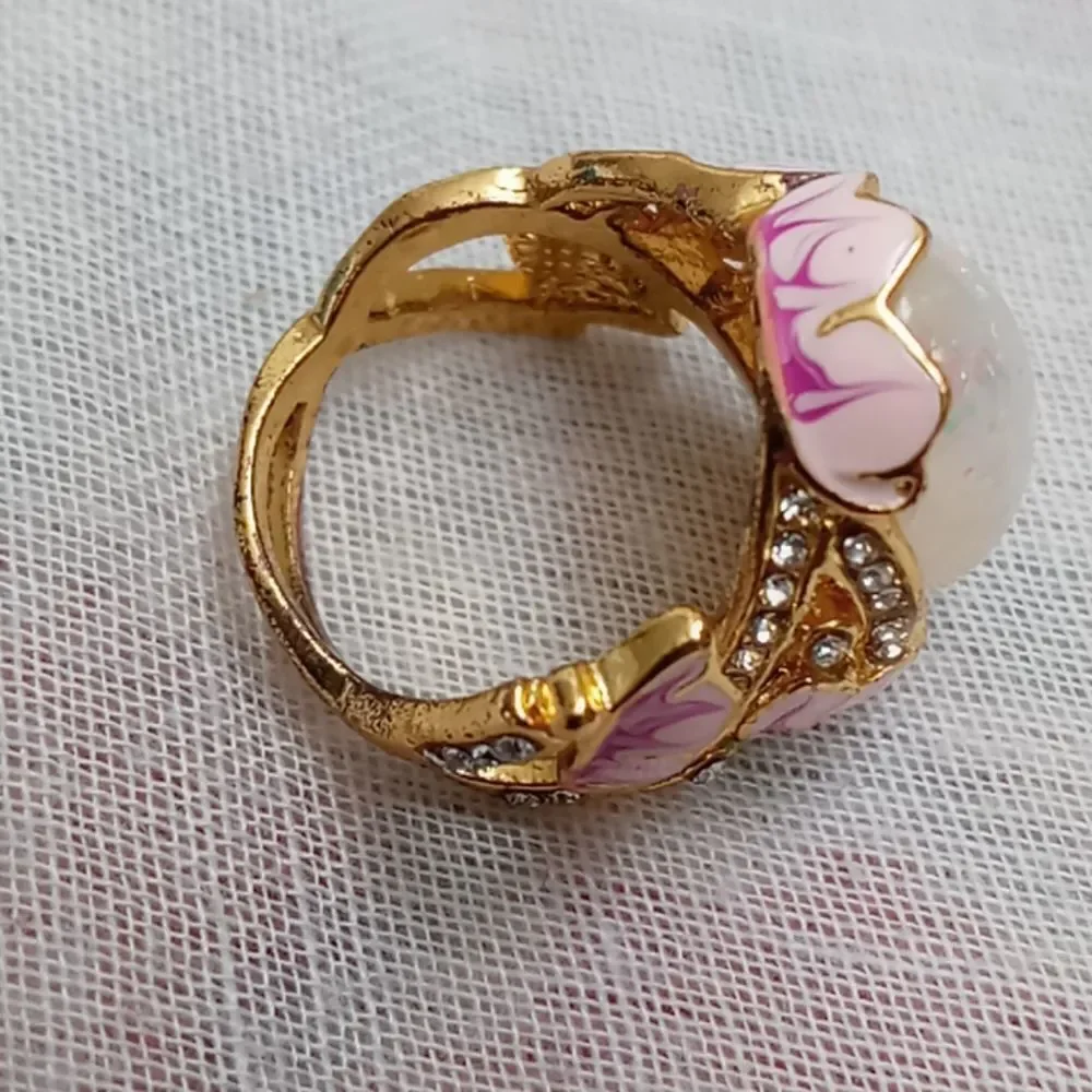 18k solid gold opal ring